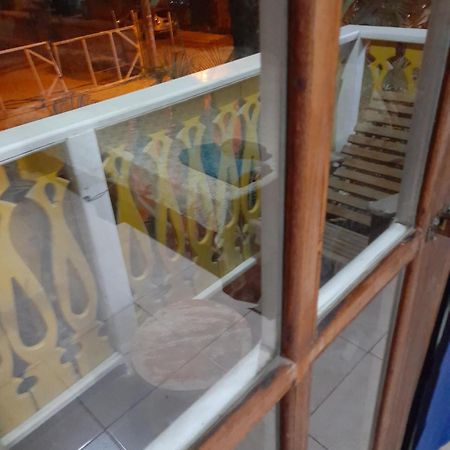 Charming Yellow Houses Loft-Style Apartment Bocas Town Exterior foto